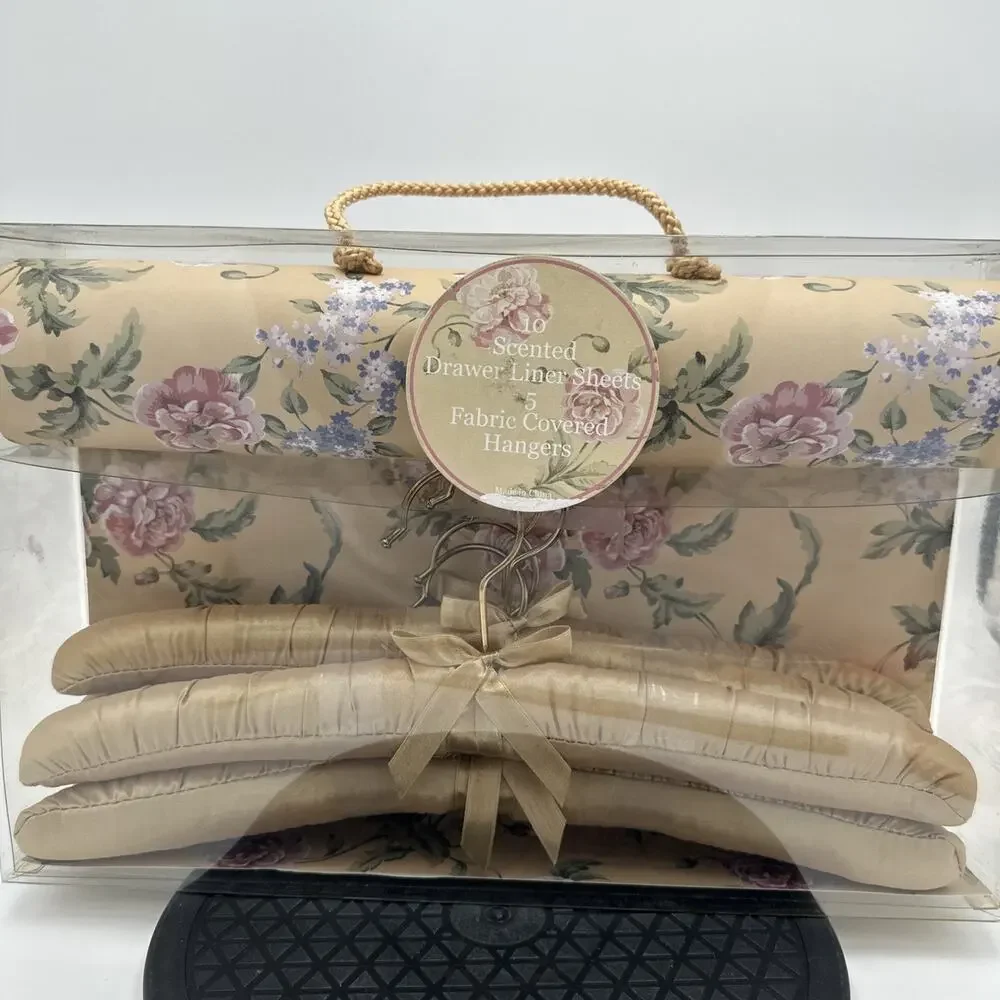 Set of 3 Vintage Gold Fabric Hangers And 10 Scented Drawer Liner Sheets